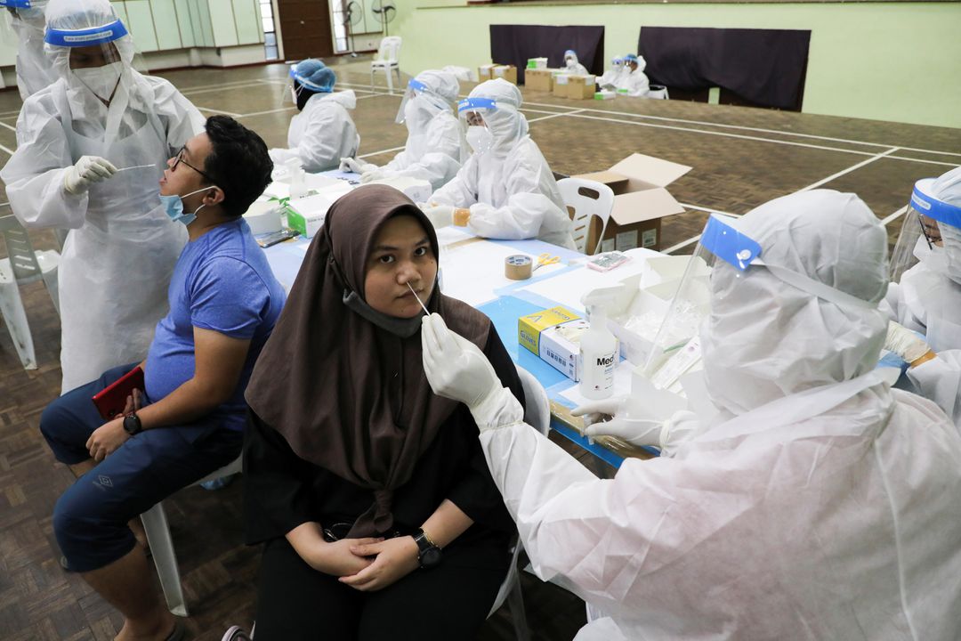 މެލޭޝިޔާ ލޮކްޑައުންކުރަން ނިންމައިފި