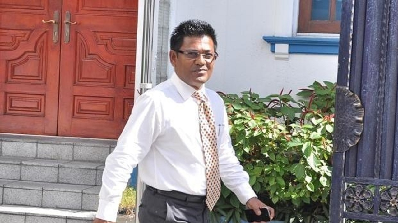 ކުރީގެ މެމްބަރު ޙާމިދު ހިމެނޭ ގޮތުން ޕޮލިސް ބޯޑަށް ފަސް ބޭފުޅުން ކުރިމަތިލައިފި