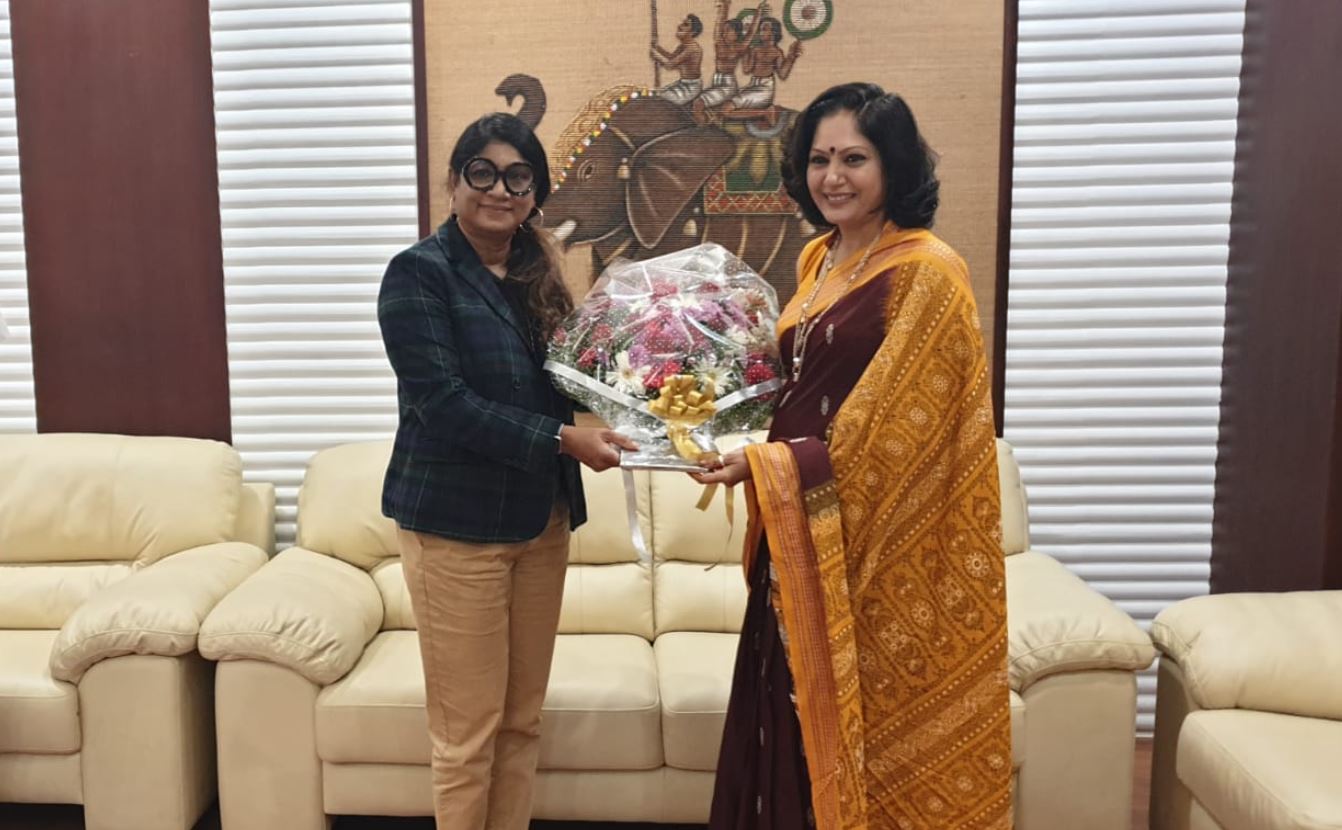 ދިފާޢީ ވަޒީރު މާރިޔާ އިންޑިއާއަށް؛ ބޭރުގައުމެއްގެ ވަޒީރަކަށް އަދި ނާރުވާ މަތީ ޝަރަފެއް