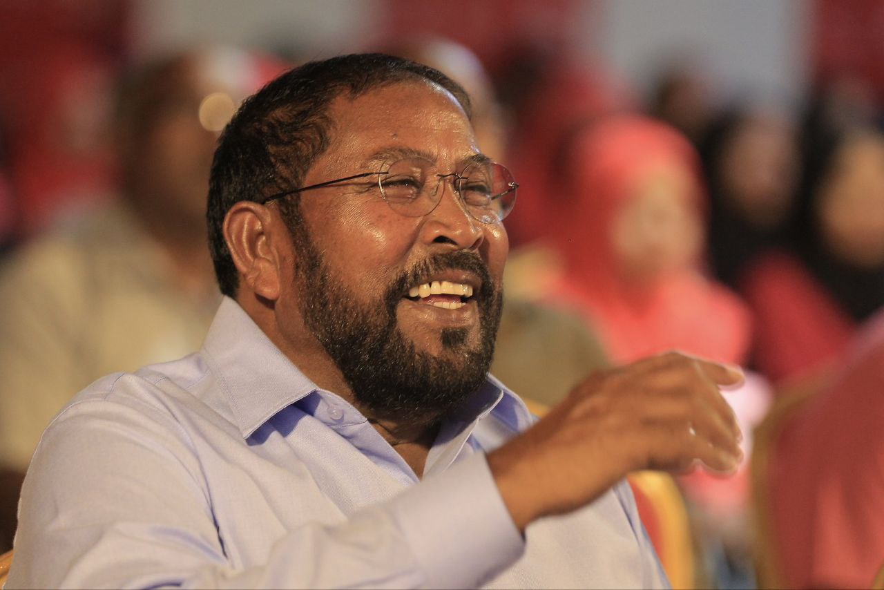 ގާސިމްގެ މެސެޖެއް އައްޑޫ ރައްޔިތުންނަށް: ގިރިޓީ ލޯބިން ދައްކާ ދަޅައިން ބަލިބަލި ހިތްތައް ބުރުއްްސައިފިޔޭ