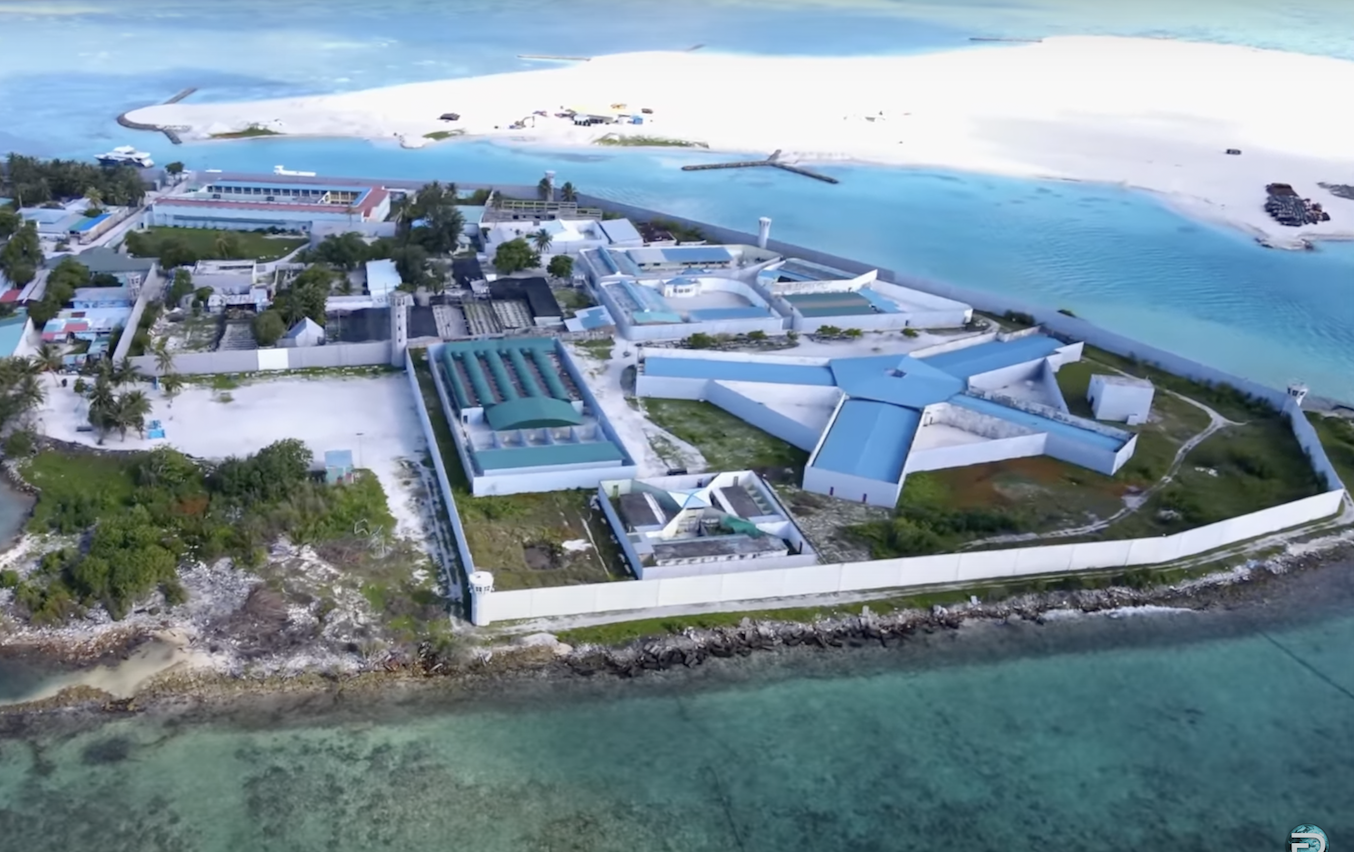 މާފުށީ ޖަލަށް ވަންނަން މަސައްކަތްކުރި ދެމީހަކު 4 މަހަށް ޖަލަށް