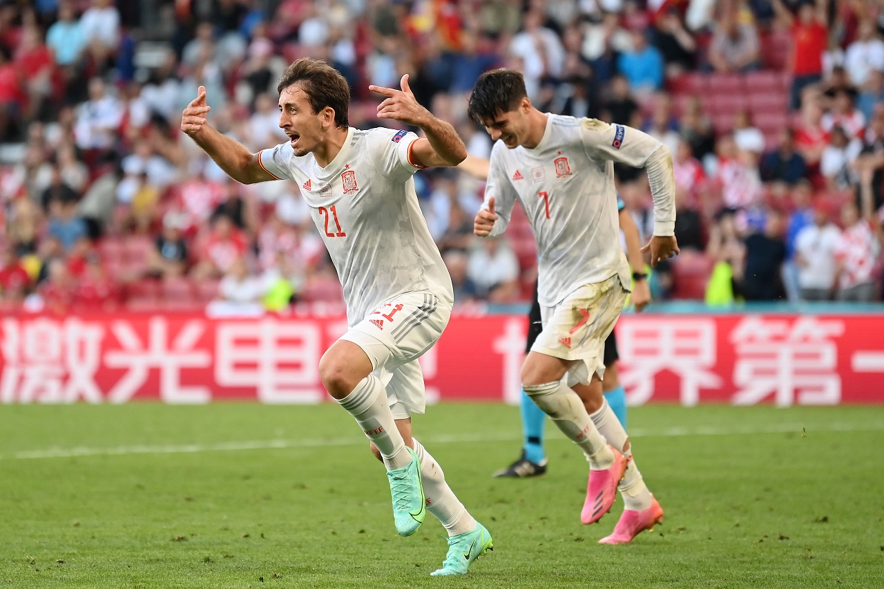 ޔޫރޯ 2020: ކްރޮއޭޝިއާ ކަޓުވާލައި ސްޕެއިން ކުއާޓަރ ފައިނަލަށް