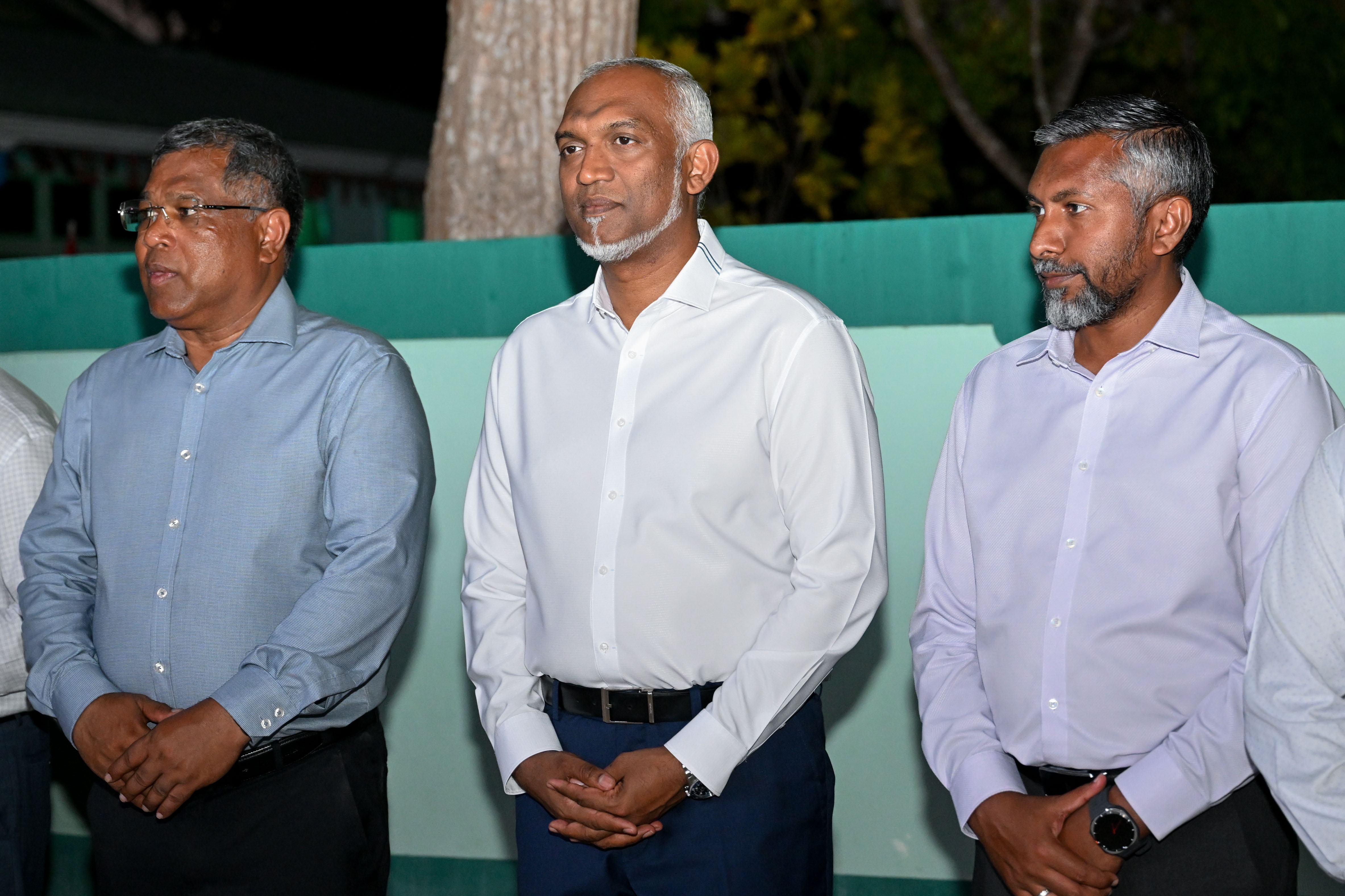 ކައުންސިލްގެތަކުގެ ބާރުތަށް ހިފަހައްޓައި ހަނިކުރުމަށްފަހު ރައީސް ވިދާޅުވަނީ ސަރުކާރުން ކައުންސިލްތަކަށް ދަތިނުކުރާނެ ކަމަށް!
