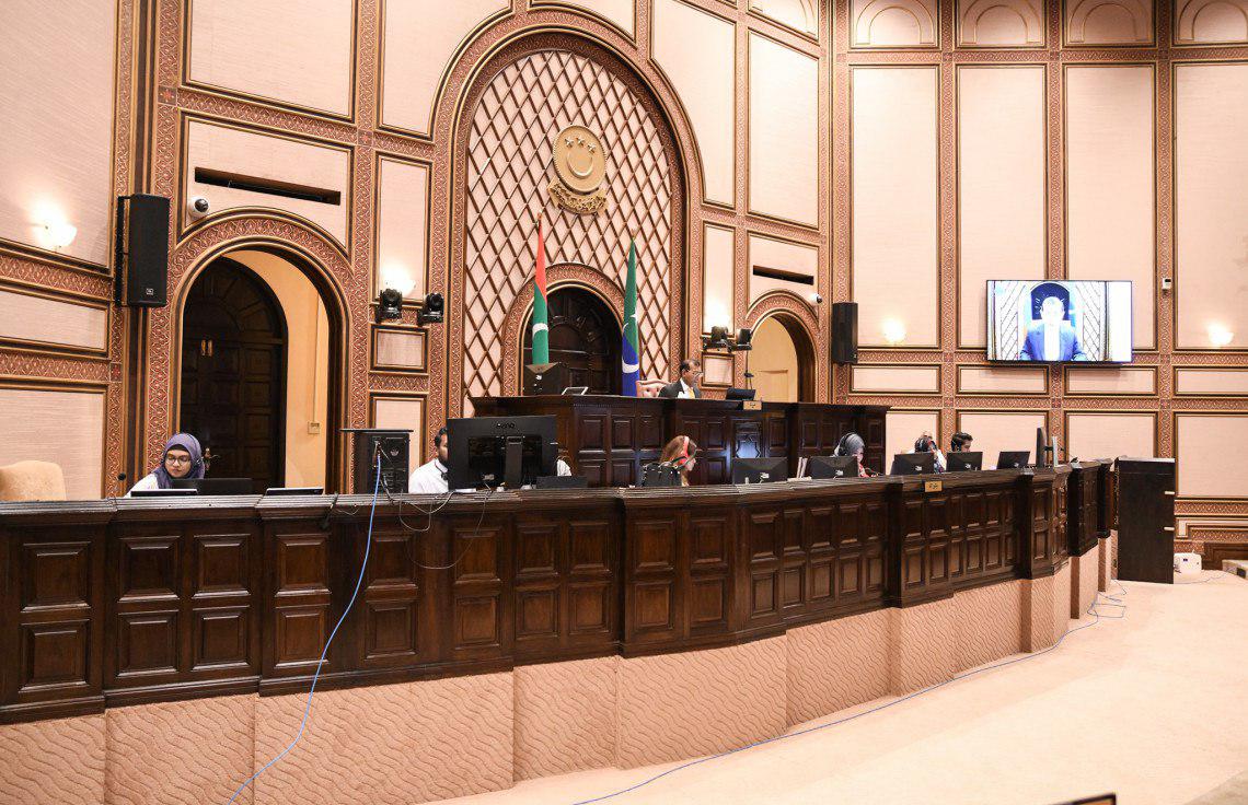 ކުލި ނުދެއްކޭ މީހުންނަށް ލުއި ގޮތެއް ހަމަޖައްސައިދޭން ސަރުކާރަށް ހުށައަޅަން ފާސްކޮށްފި