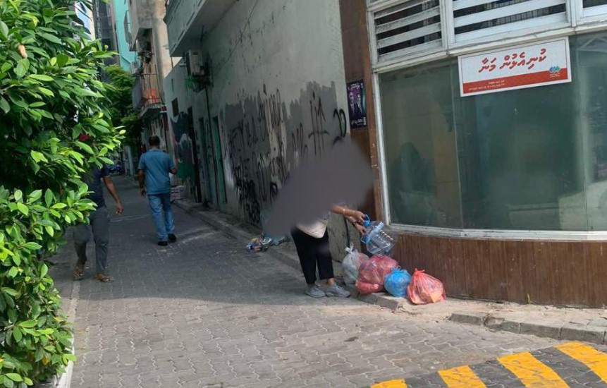 މަގު މައްޗަށް ކުނި އަޅާތީ މިދިޔަ މަހުން ފެށިގެން 100 ފަރާތެއް ޖޫރިމަނާކޮށްފައިވޭ