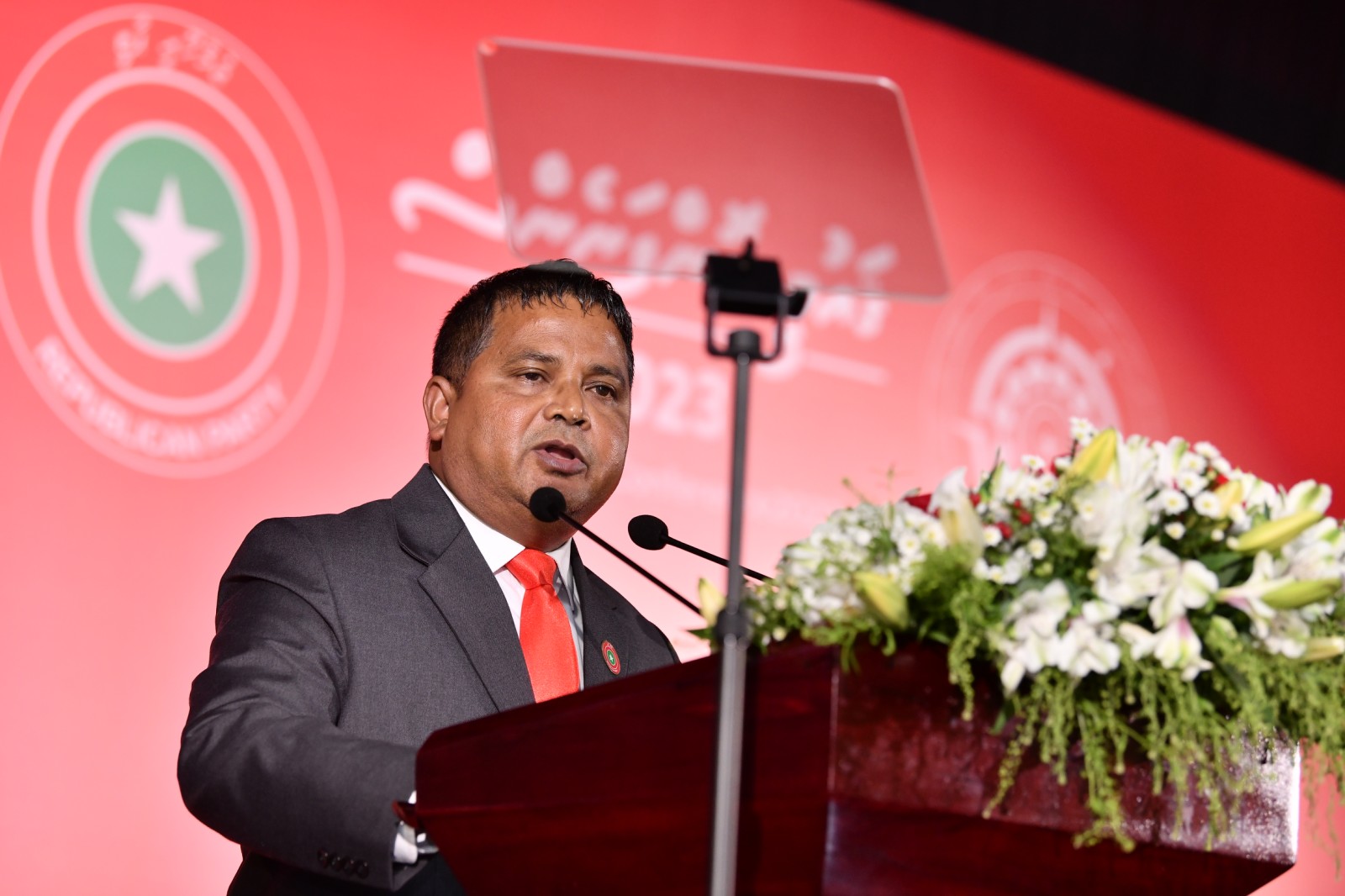 ބަލިވީމާ އެކަން ގަބޫލުނުކުރާ މީހުން އިންތިހާބުތަކަށް ކުރިމަތިލައިގެން ނުވާނެ: ޑރ. ހުސެއިން