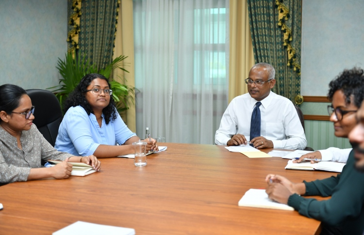 ސަރުކާރުގެ ހުރިހާ ފަންތިއެއްގައި އަންހެނުންގެ ބައިވެރިވުން މިހާރަށްވުރެ އިތުރުކުރުމަށް މަސައްކަތްކުރާނަން: ރައީސް