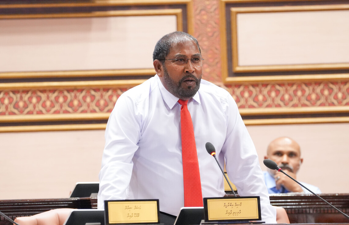 ވަޒީރުންގެ މަޖިލީހަށް ރުހުން ނުދިނުމަކީ ގައުމު އިނދަޖައްސާލުން ފަދަ ކަމެއް: ޤާސިމް