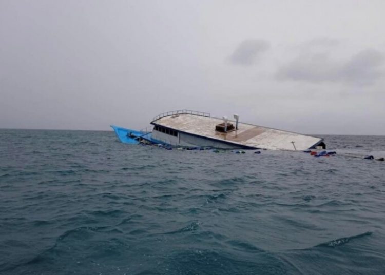 ފަރަށް އެރި ލަންދޫ ބޯޓުގެ ތަކެތި އޮޔާދާތީ ސަމާލުވާން އެދިއްޖެ