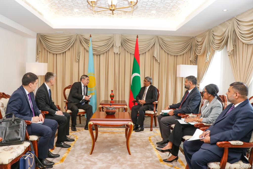 ވީޒާ އެއްބަސްވުމާއެކު ކަޒަކްސްތާނާއި ރާއްޖޭގެ ގުޅުން އިތުރަށް ބަދަހިވެގެންދާނެ: ޝާހިދު