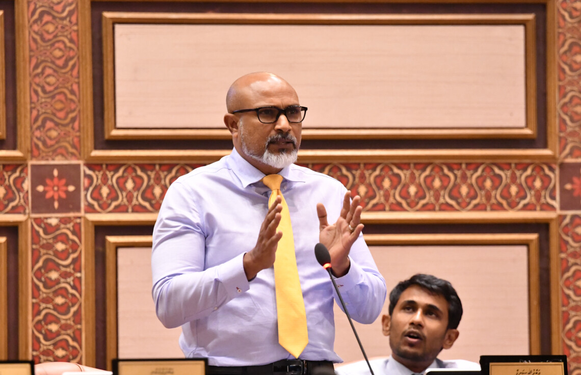 ރައީސް ނަޝީދާއެކު ރާއްޖޭގެ މަސްލަހަތެއް ނުހިފެހެއްޓޭނެ: ސަނީފް