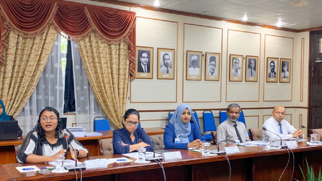 ބޮޑު ޚިޔާނާތާ ގުޅިގެން އޭސީސީގެ ކުރީގެ އައިއޯ އާޒިމްގެ މައްޗަށް 04 ދަޢުވާއެއް އުފުލައިފި