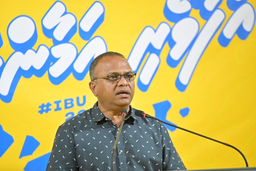 ރައީސް  އަށް ދެވަނަ ދައުރެއް ދިނުމަށް ގޮވާލާ މީހުންގެ އަޑު ދަނީ ގަދަވަމުން: އަނދުން ހުސެއިން