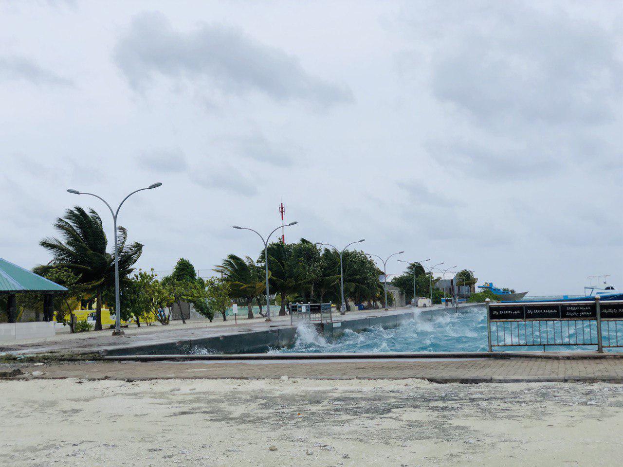 މޫސުން ގޯސްވެ ކަނޑުމަތީގެ ނުރައްކާތެރި ހާދިސާތަކެއް ހިނގައިފި