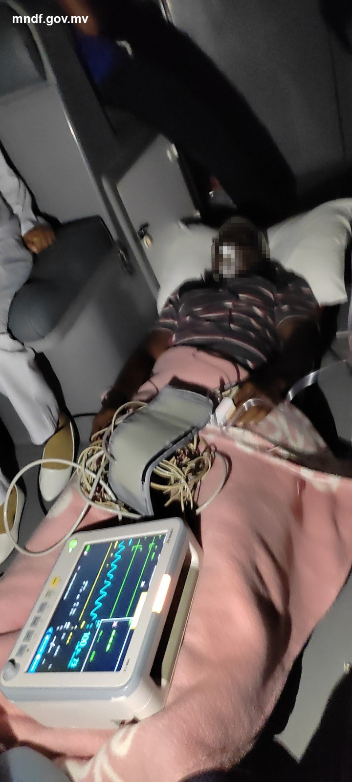 އިތުރު މަސްވެރިއަކު ހާލުދެރަވެގެން ސިފައިން އެހީވެއްޖެ