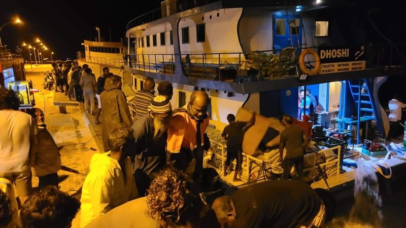 ކުޅުދުއްފުށީ ބޯޓެއް ނައިފަރު ތޮށިގަނޑުގައި ޖެހި ފަޅައިގެން ހިނގައްޖެ