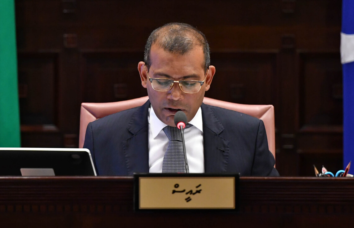 ރެސިޑެންޓް ވިސާ މައްސަލައިގައި ރައްޔިތުން ރަތަށް: ރައީސް ނަޝީދަށް ފާޑުކިޔަނީ