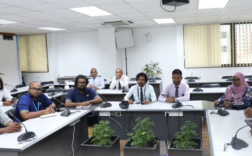 ވަރަށް ބޮޑަށް ބާވެފައިވާ މާލޭގެ ދެ އިމާރާތެއް ތަޅާލުން އަވަސްކޮށްދޭން އެދެފި