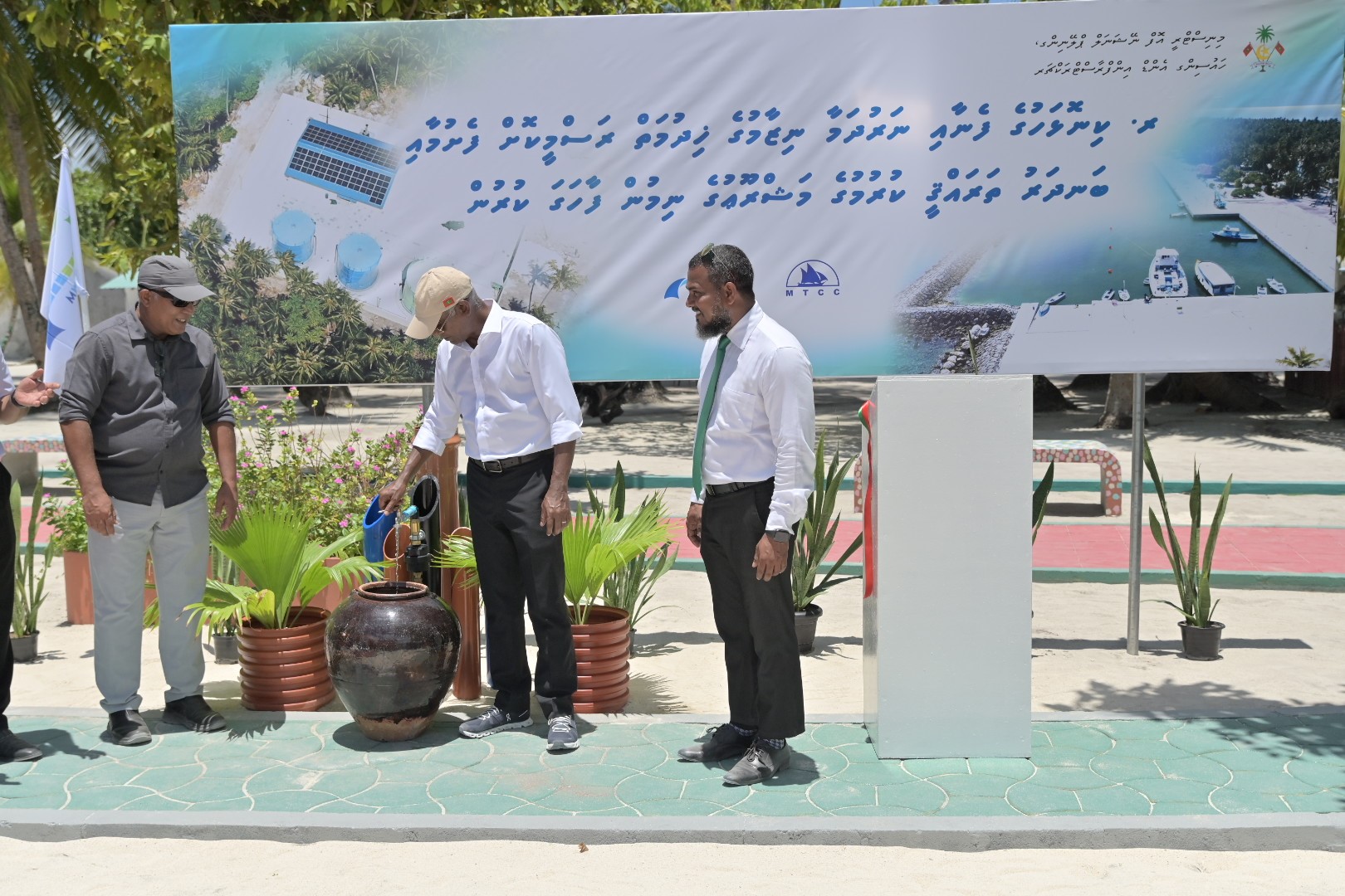 ކިނޮޅަހުގައި ސަރުކާރުން ހިންގާފައިވާ ތަރައްޤީގެ ބައެއް މަޝްރޫޢުތަކުގެ ނިމުން ފާހަގަކޮށްފި