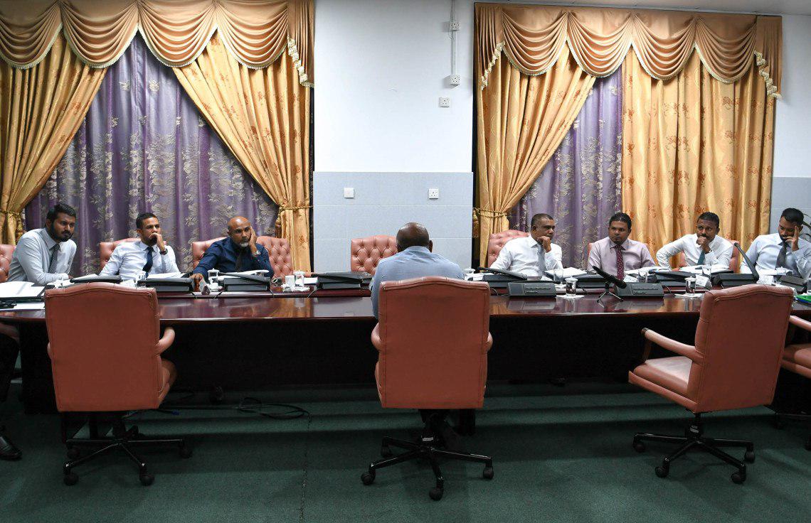 މަޖިލީހުން ބޭނުންވަނީ މީޑިޔާއަށް ފިޔަވަޅު އަޅަން! ސަފާރީ ރޭޕްގެ ވާހަކަ ރިޕޯޓުކުރުން ބޮޑުމައްސަލައަކަށް