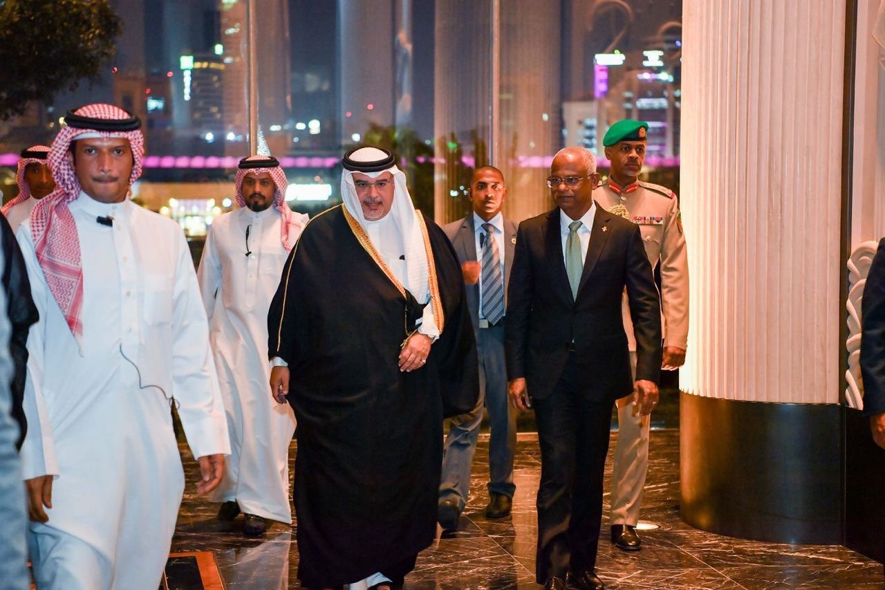 ރައީސުލްޖުމްހޫރިއްޔާ، ބަހްރައިނުގެ ބޮޑުވަޒީރާއި ބައްދަލުކުރައްވައިފި