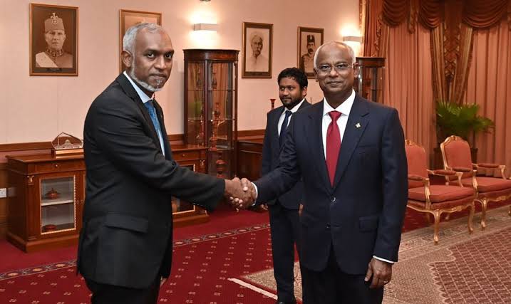 ޞާލިހު ވިދާޅުވަނީ އެމަނިކުފާނުވެސް ވެރިއަކުވެސް ދައުލަތުގެ ލޯ ލާރިއެއްގައިވެސް ޖެހިފައި ނޯންނާނެ ކަމަށް