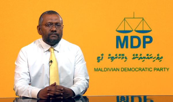 ބަންގްލަދޭޝްގެ އަންސްކިލްޑް ލޭބަރުން އަލުން ގެންނަން ނިންމީ ޤާނޫނާއި ޚިލާފަށް: ފައްޔާޒް