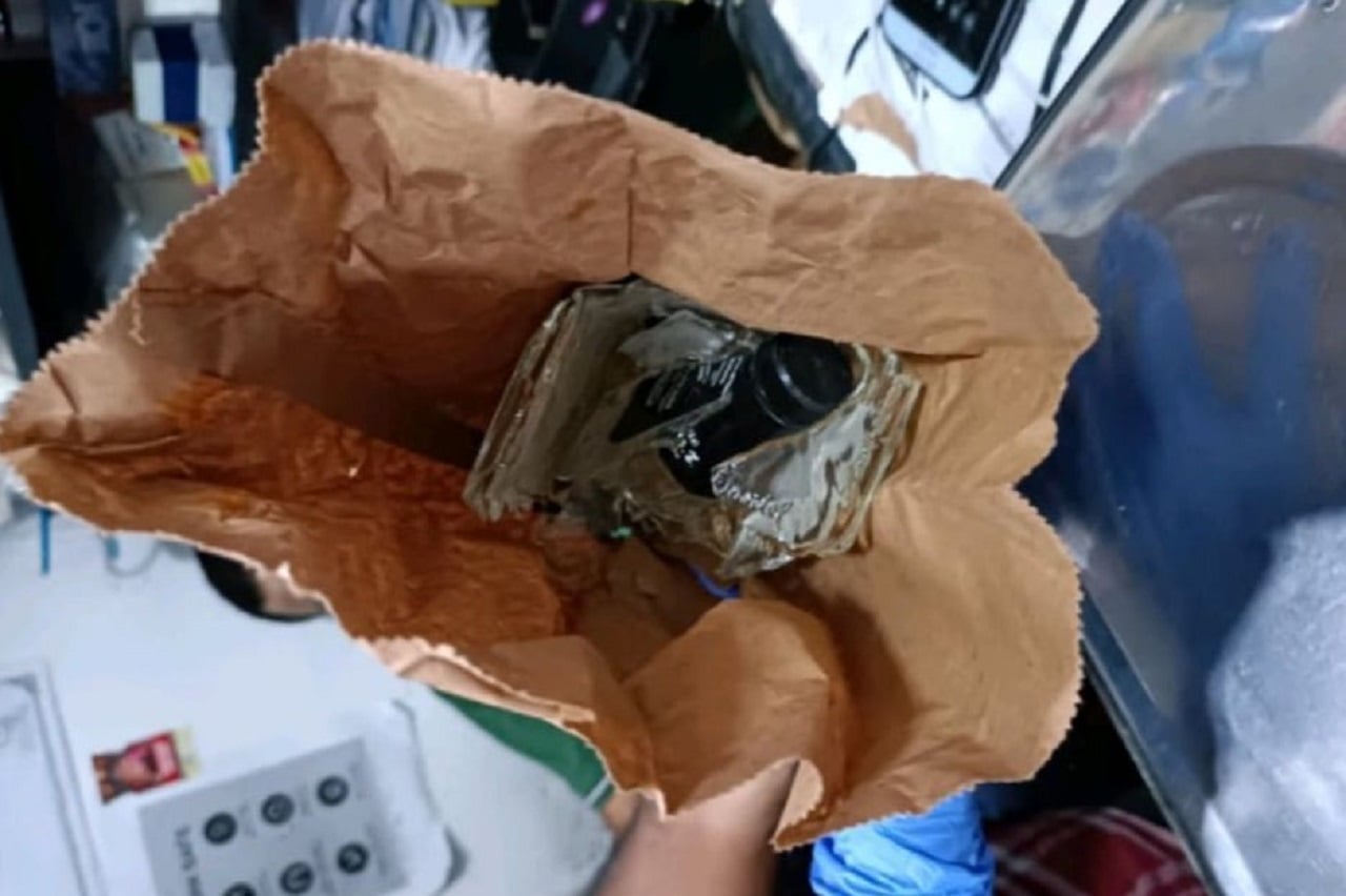 މާލޭގެ ފިހާރައެއްގައި ބަނގުރަލުގެ ވިޔަފާރިކުރަމުންދިޔަ މީހަކު ހައްޔަރުކޮށްފި