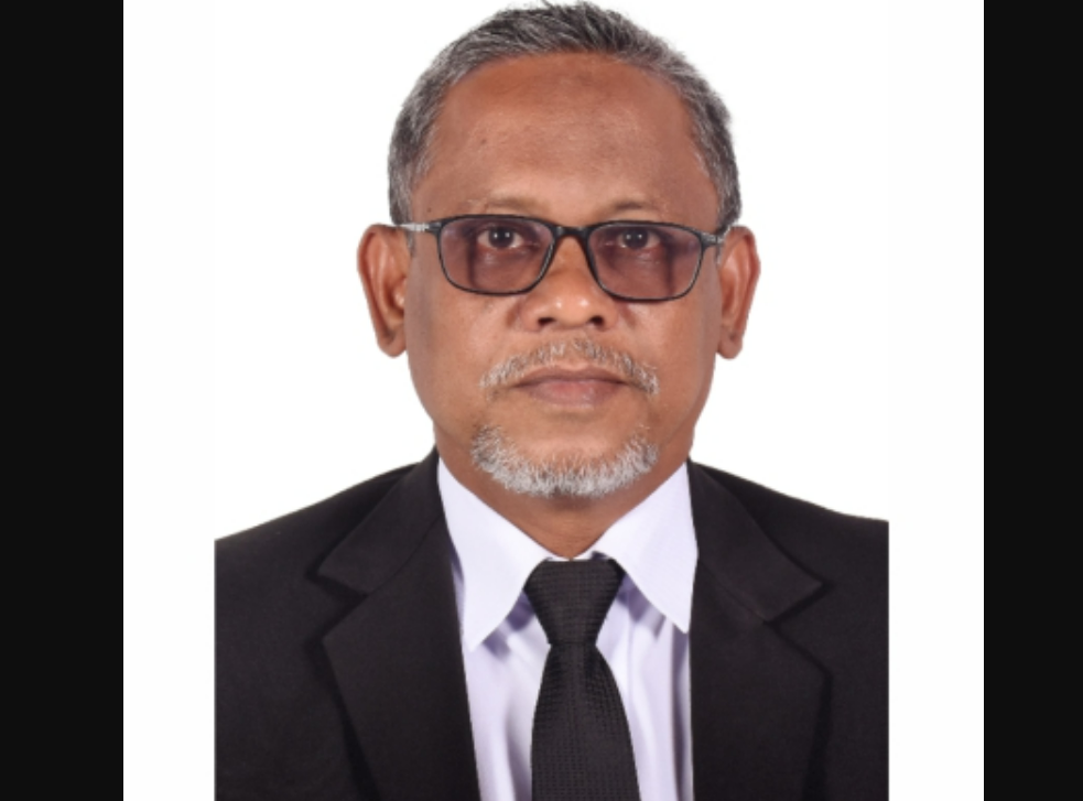 ވަރިވާން ދިޔަ އަންހެނަކަށް ގުޅި ގާޒީ ސަސްޕެންޑްކޮށްފި