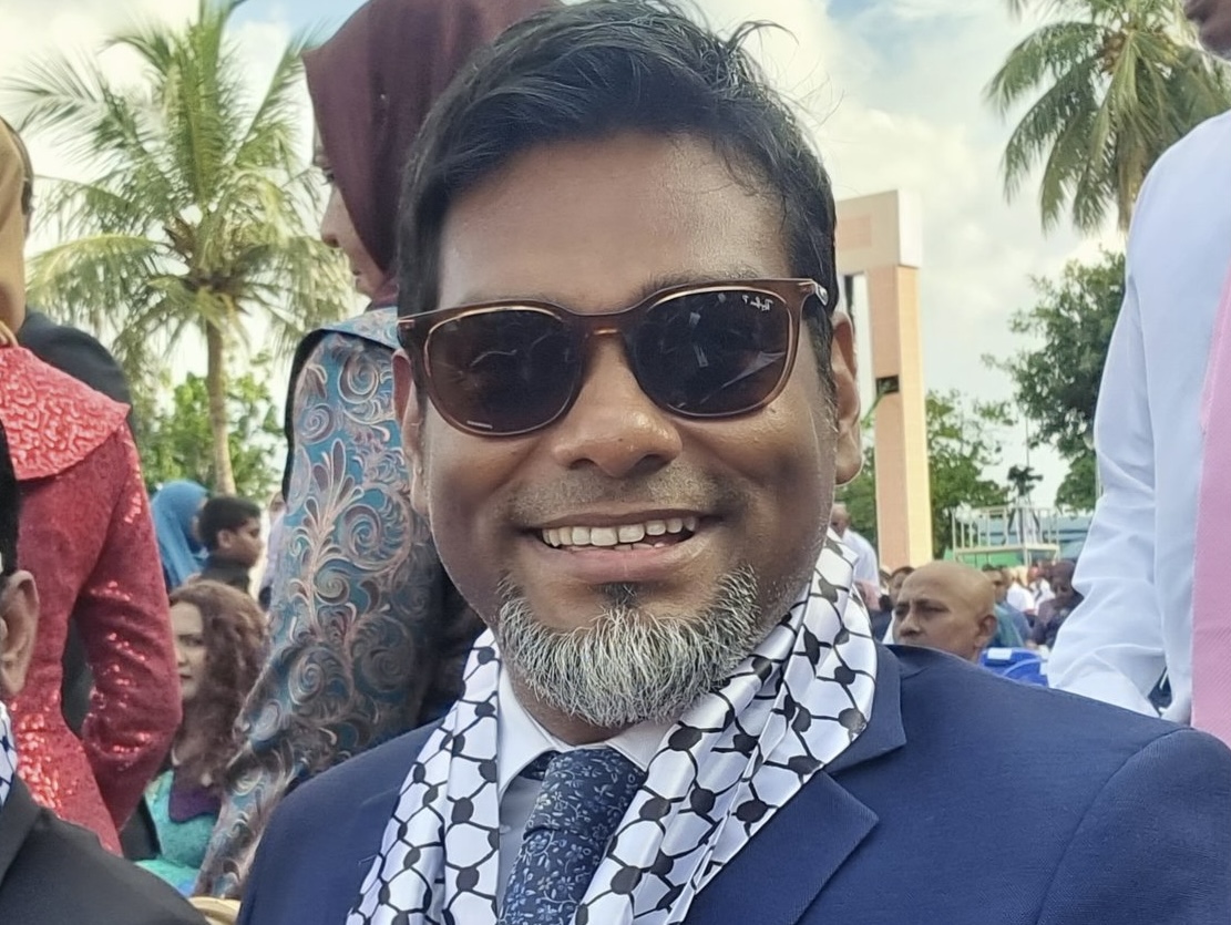 ދިރިއުޅުމުގެ ޙާލަތު ދަށަށް ދަނީ ސަރުކާރުން މަޝްރޫޢުތައް ކުރިއަށް ނުގެންދާތީ: އަމްރު