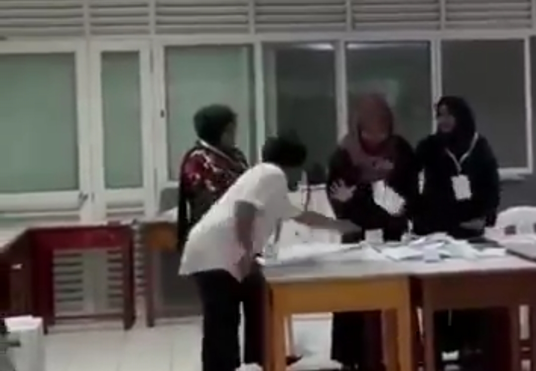 ވަގު ވޯޓު އަޅައިފައިވާކަން ފަޅާއަރައި ޕީއެންސީ ޕްރައިމަރީ ވޯޓުގުނުން ހުއްޓުމަކަށް