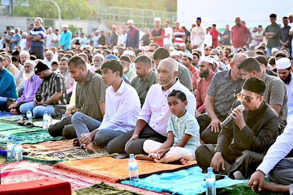 "އުފާފާޅުކުރުމުގައި އެހެން ދީން ތަކުގެ މީހުންގެ ގޮތްތައް ކޮޕީކުުރުން ދޫކޮށްލަން ޖެހޭ"