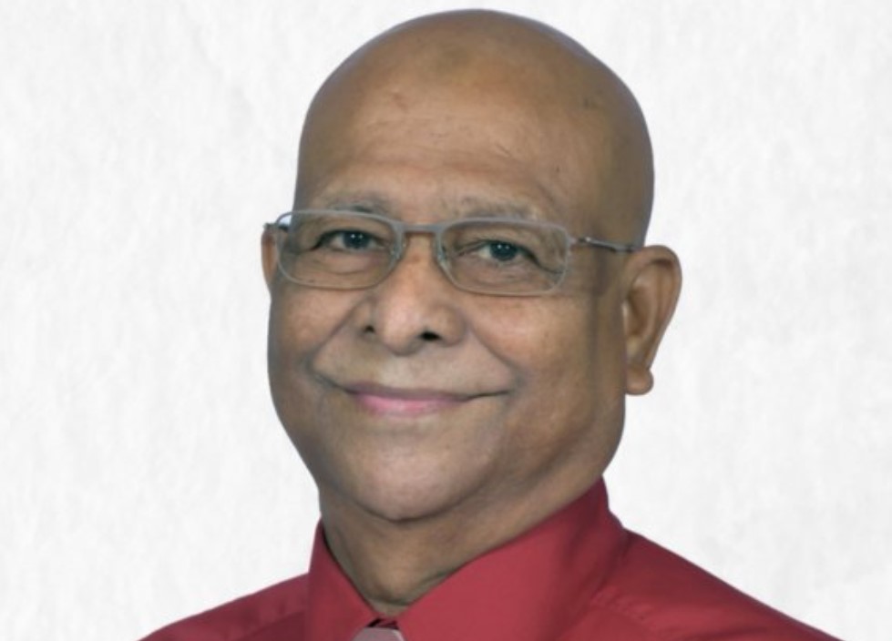 ދިވެހި ފުރަތަމަ ފީފާ ރެފްރީ މައްލާ ޅަތުއްތު އަވަހާރަވެއްޖެ