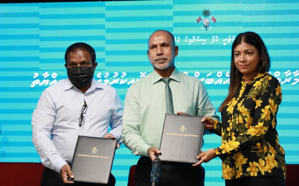 އައްޑޫ ސިޓީ މީދޫގައި 700 މީހުންގެ ޖާގައިގެ މިސްކިތެއް ބިނާކުރަނީ