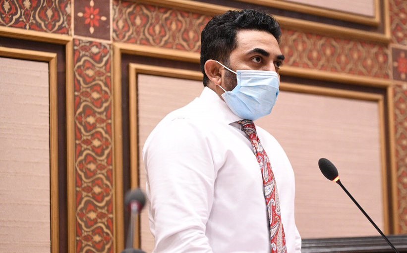 ވަޒީރު ވިދާޅުވަނީ ސިއްހީ ނިޒާމަށް އިންގިލާބީ ބަދަލެއް ގެންނާނެ ކަމަށް