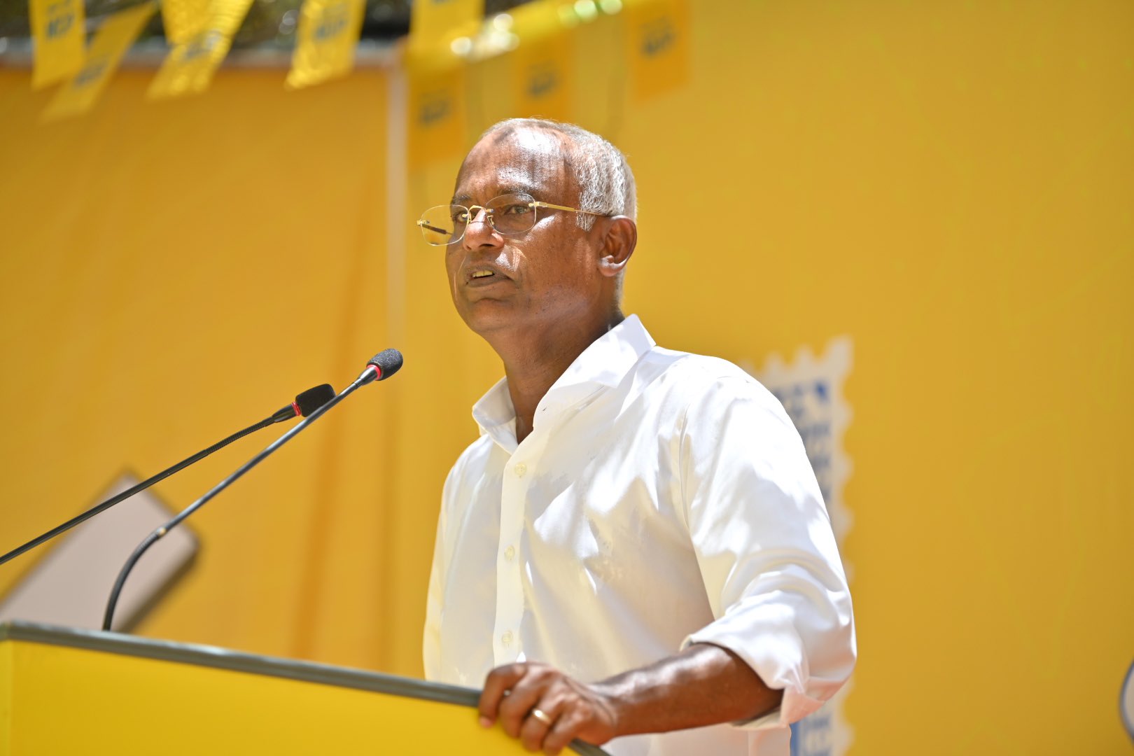 އިތުރު ދައުރެއް ލިބިއްޖެނަމަ ލ. އަތޮޅުގައި އިތުރު އެއާޕޯޓެއް އަޅައިދޭނަން: ރައީސް