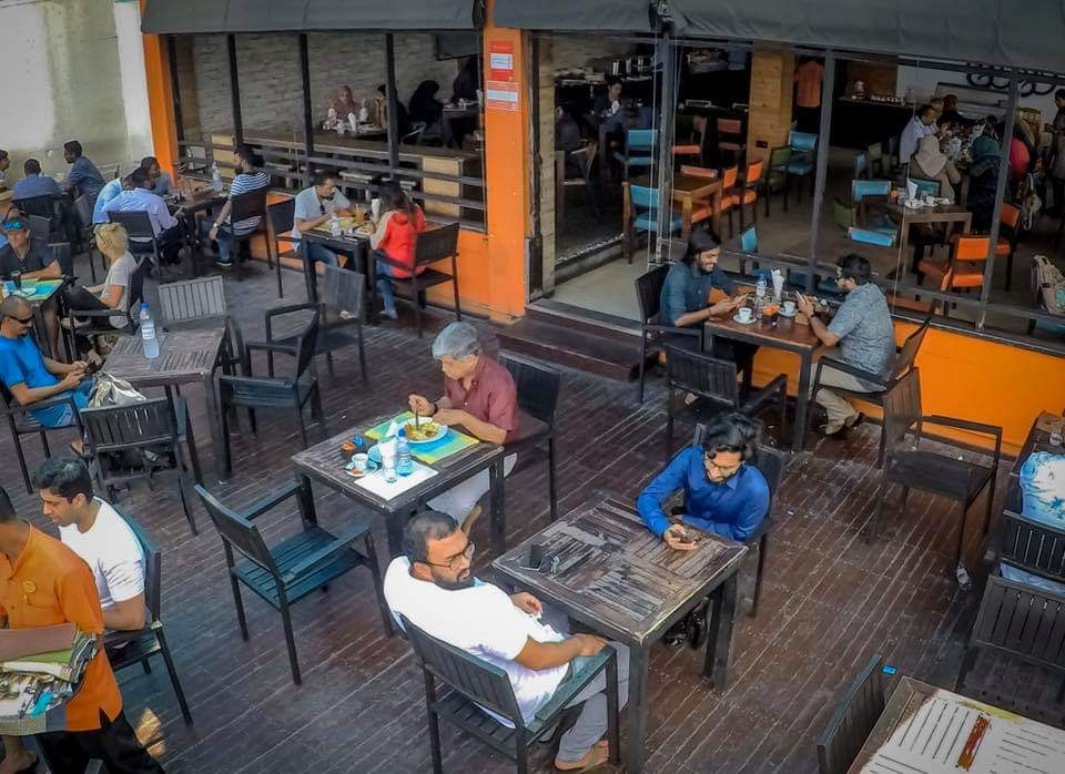 ކެފޭ، ރެސްޓޯރަންޓް ވިޔާފާރި ދަނީ ބަނގުރޫޓްވަމުން؛ ސަލާމުކަން ދޭންޖެހޭ ކަމެއް: މުޢިއްޒު