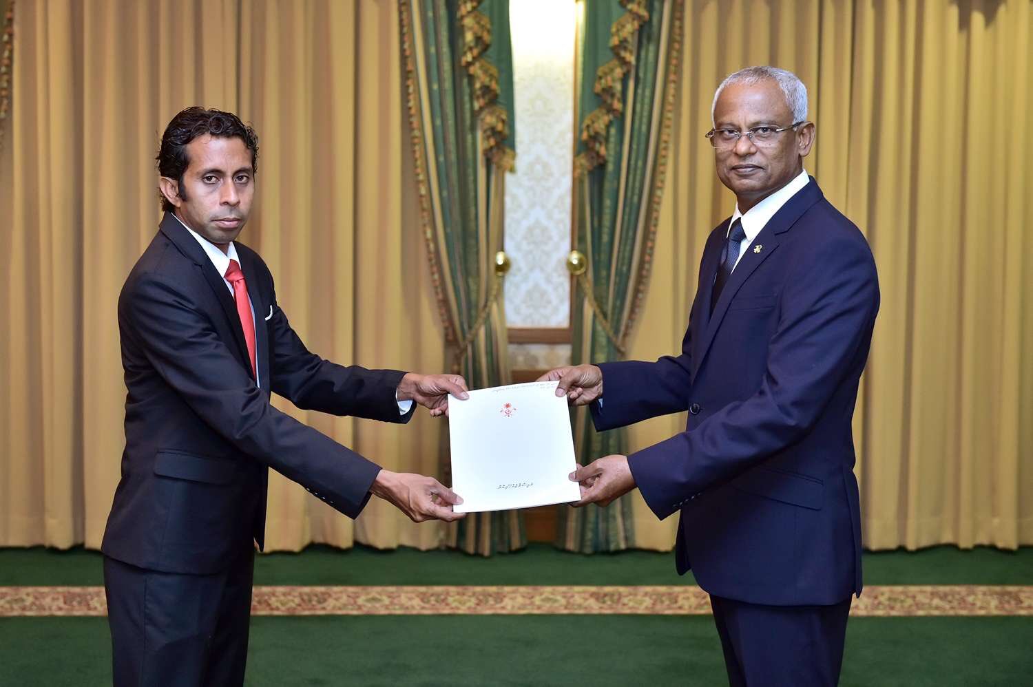 ޓެކްނޮލޮޖީ މިނިސްޓްރީގައި ތިއްބެވި 2 ސްޓޭޓް މިނިސްޓަރުން އެންވަޔަރަމަންޓަށް!