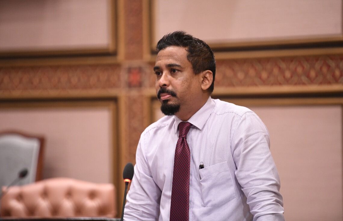 މުޢިއްޒުގެ ހުވައި ސައްޙަކުރަން ރައީސް ނަޝީދު މަގާމުން އެއްފަރާތް ވާންޖެހޭ: އިކްރާމް