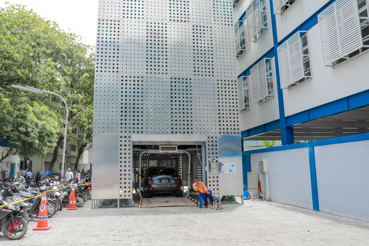 ހުޅުމާލޭ މެކޭނިކަލް ޕާކިން ސިސްޓަމްތައް އޮޕަރޭޓް ކުރާނެ ބަޔަކު ހޯދަނީ