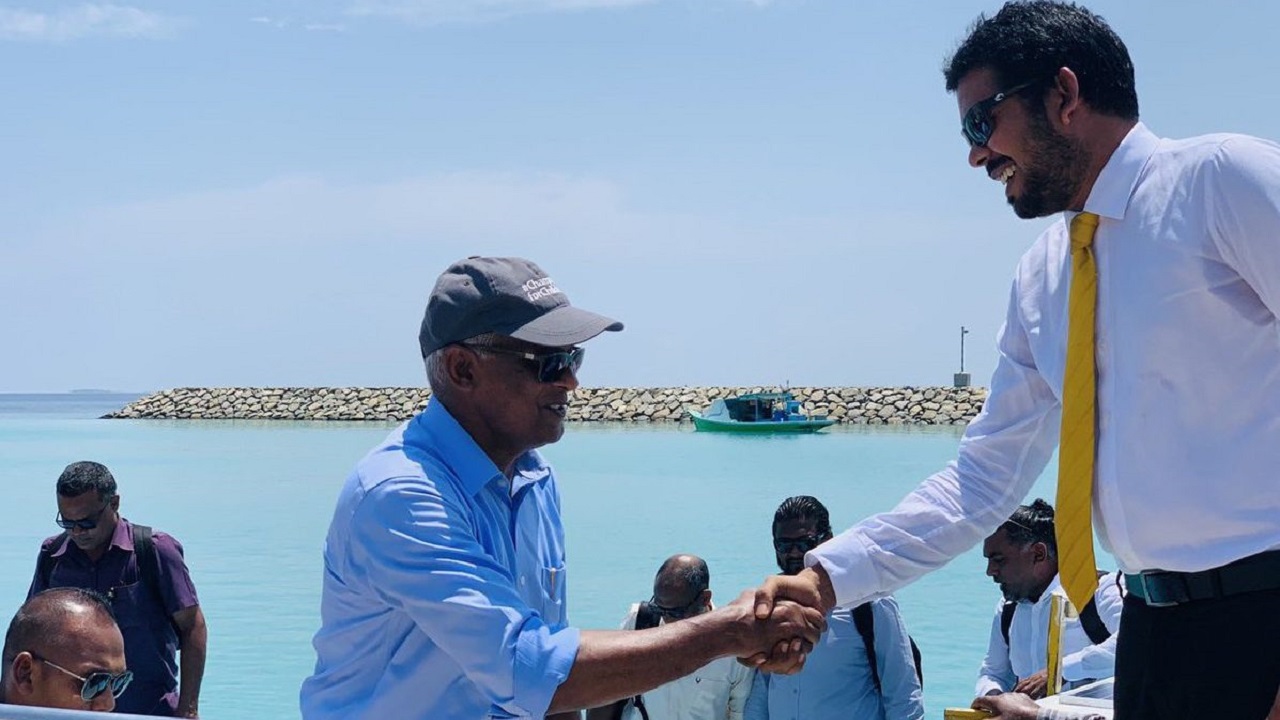 ސަރުކާރު ކުޑަކަކުލަށް ތިރިކުރުމަށް ނިކުތްމީހުންގެ ކަކުލުގައި ރިއްސުމަކީ ދެރަކަމެއް - ވައްޑޭ