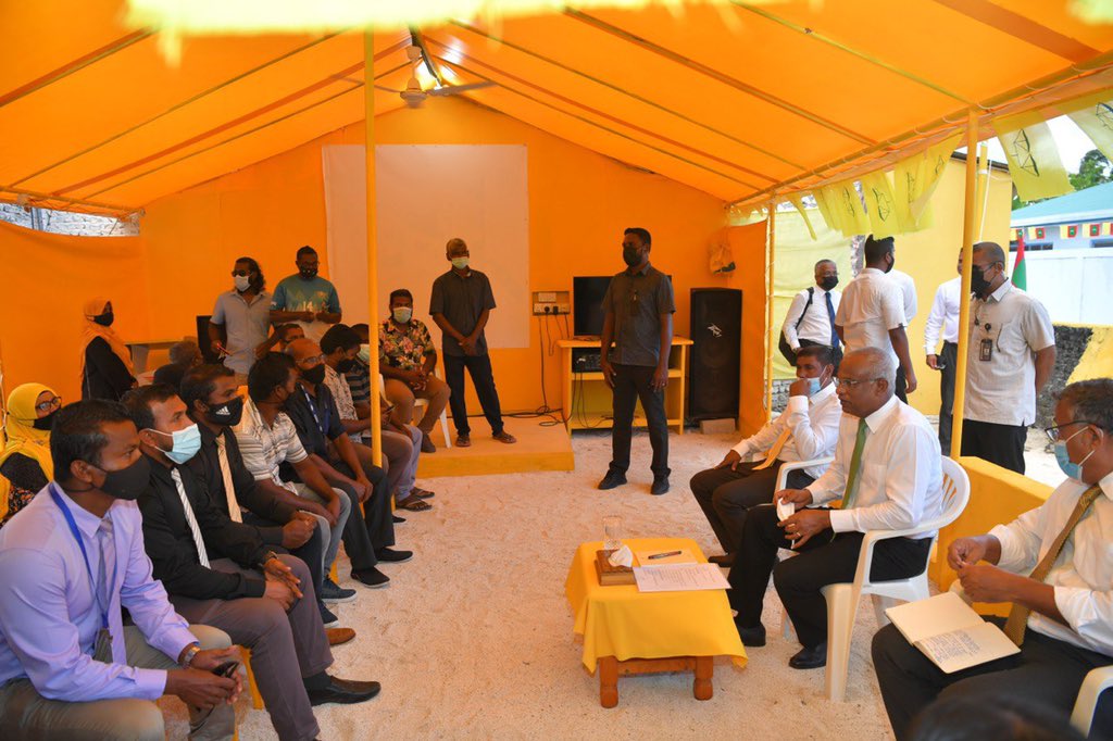 ރަސްމީ ދަތުރުފުޅުތަކުގައި ހުރިހާ ރައީސުންވެސް ޕާޓީގެ މެންބަރުންނާ ބައްދަލުކުރަށްވާ: މަބުރޫކް