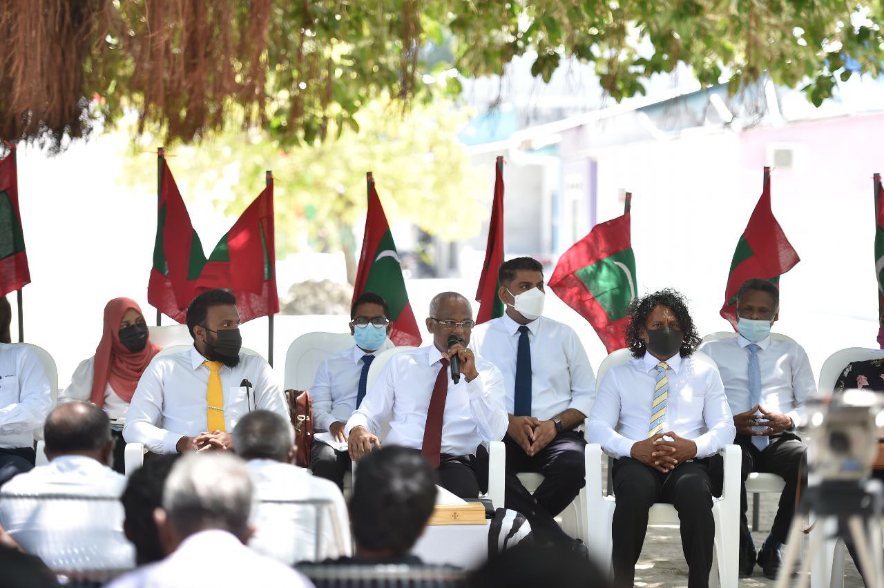 އޮޅުވެލިފުށީގެ ކަރަންޓްގެ 100 ޕަސެންޓް ސޯލާއަށް ބަދަލުކުރާނަން: ރައީސް