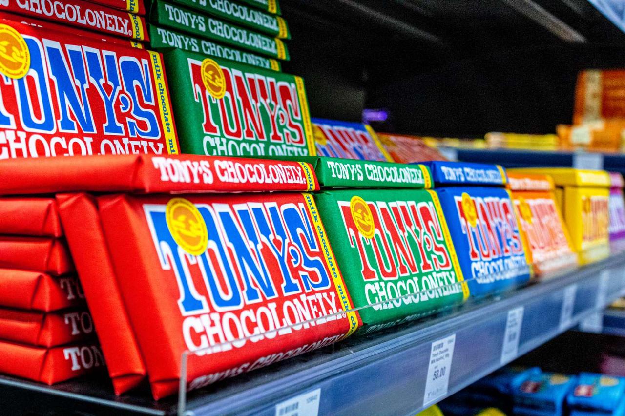 ވިލާ މާޓުން ޓޯނީސް ޗޮކޯލޯންލީ ބްރޭންޑުގެ ޗޮކޮލެޓް ރަހަބަލާލުމުގެ ފުރުސަތު ހޮނިހިރު ދުވަހު