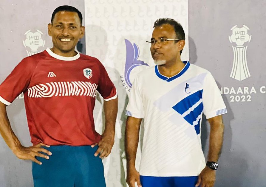 ޕީޖީ އޮފީހުގެ މުވައްޒަފުންނަކީ، ސިކުނޑީގެ ހުނަރު ވިއްކައިގެން، ކައިބޮއި އުޅޭ ބައެއް - ޝަމީމް