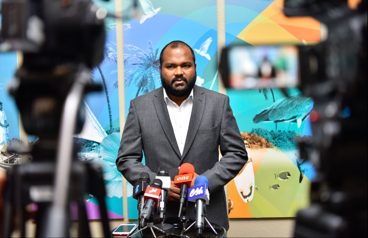 އަލީ ވަހީދުގެ ޕާސްޕޯޓް ހިފަހައްޓަން ޕީޖީން އެދިއްޖެ
