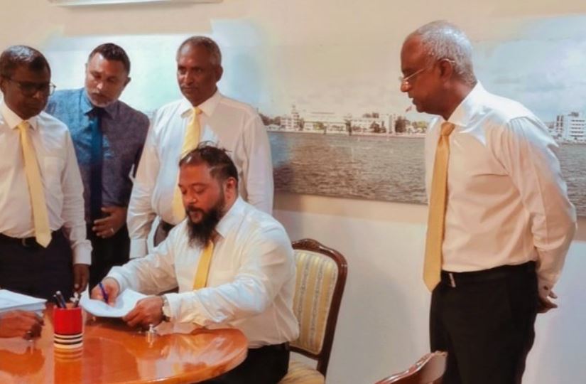 ޔާމީން ސަރުކާރުގައި އިސް މަޤާމްތަކެއް އަދާކުރެއްވި މަހީލް އެމްޑީޕީއަށް