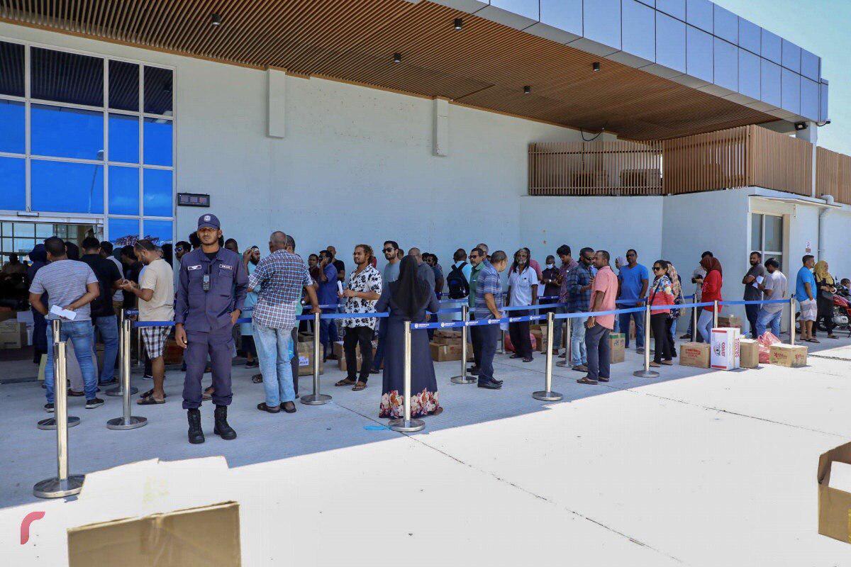 މެލޭޝިޔާގައި ތިބި ދިވެހީންނަށް ”ކެއަރ ޕެކޭޖު“ ފޮނުވުމަށް ފުރުޞަތު ހުޅުވާލައިފި