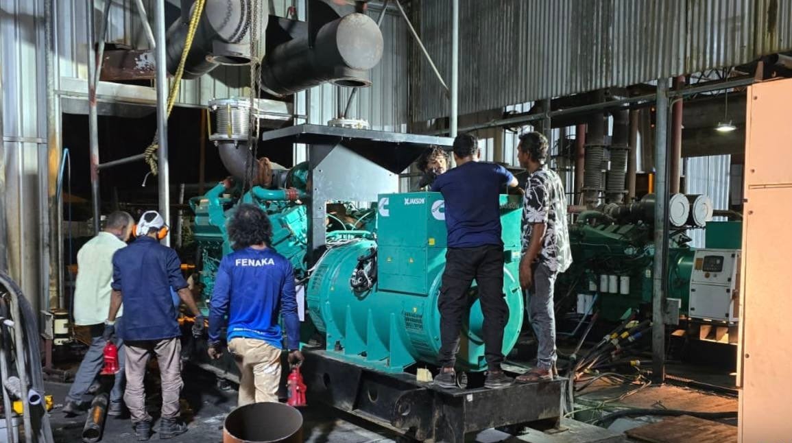 އައްޑޫގައި ކަރަންޓު ކޭބަލް ބުރިކުރަން އުޅުނު މީހަކު ކަރަންޓުގައި ޖެހިގެން ފަރުވާދެނީ