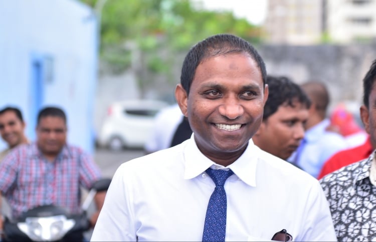 ސަރުކާރަށް ސައުދުގެ ގޮންޖެހުން: 15 ސްކޫލްގެ ވަށާފާރު ރޭނުމުގެ މަސައްކަތުގެ ތަފްސީލު ދޭކަށް ނުކެރޭނެ